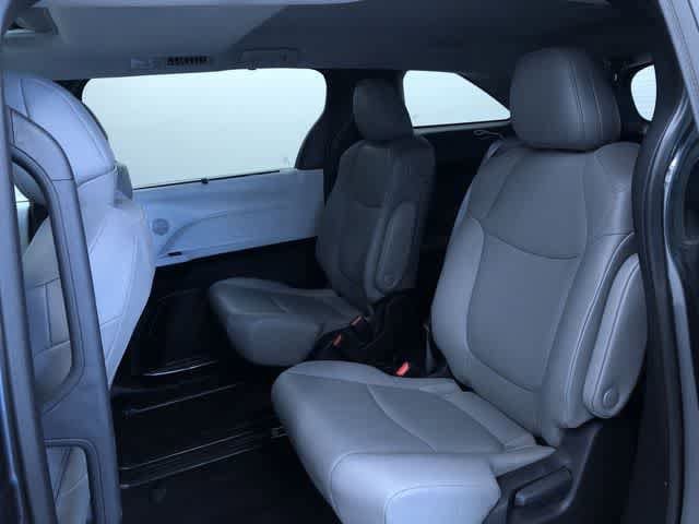 Thumbnail: 2025 Toyota Sienna - 20