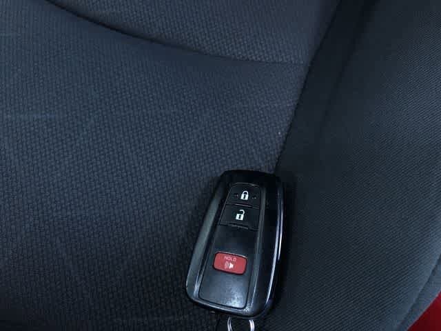 Thumbnail: 2025 Toyota RAV4 - 32