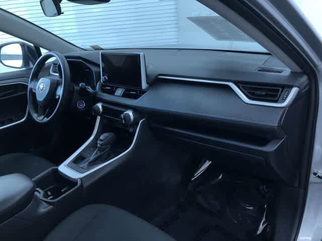 Thumbnail: 2025 Toyota RAV4 - 23