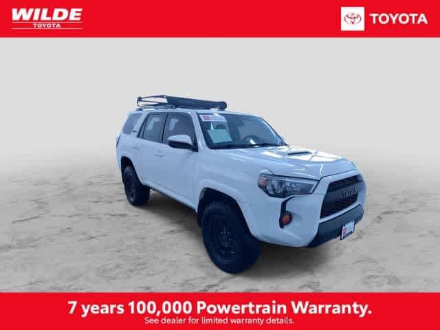 Thumbnail: 2017 Toyota 4Runner - 3