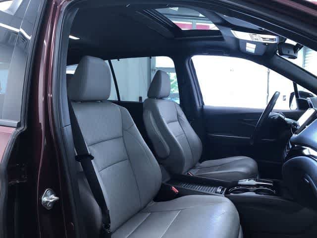 Thumbnail: 2019 Honda Passport - 23