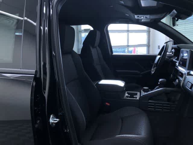 Thumbnail: 2025 Toyota 4Runner - 14