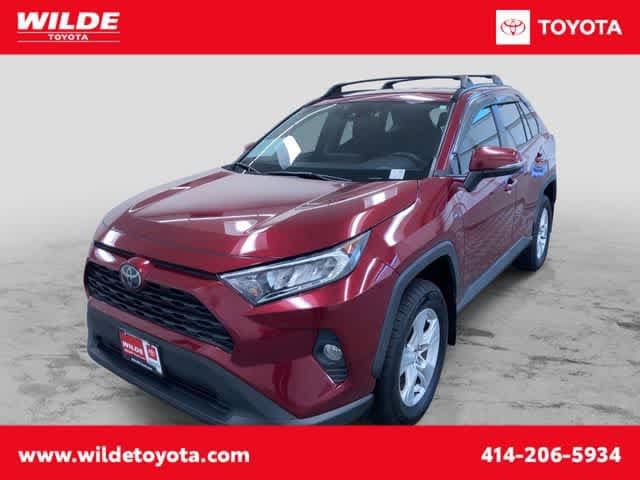 2020 Toyota RAV4 XLE's photo