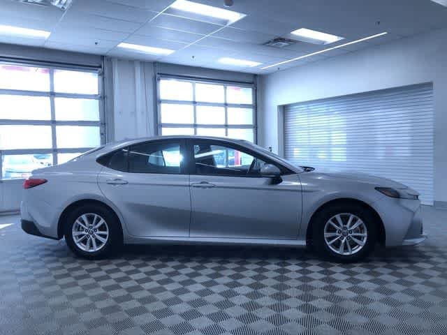 Thumbnail: 2025 Toyota Camry - 35