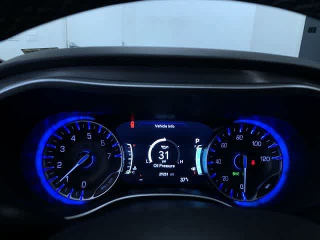 Thumbnail: 2025 Chrysler Pacifica - 31