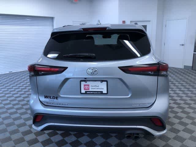 Thumbnail: 2025 Toyota Highlander - 13