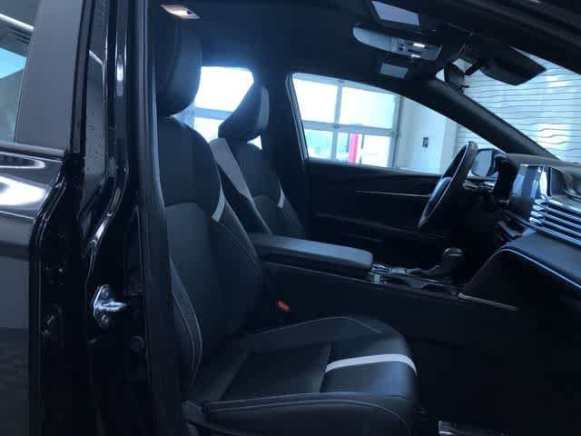 Thumbnail: 2025 Toyota Camry - 22