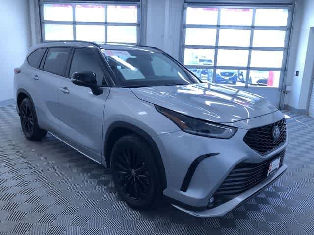 Thumbnail: 2025 Toyota Highlander - 39