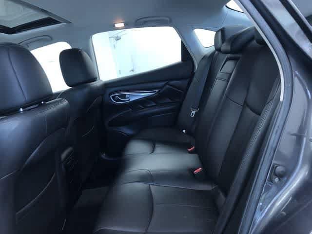 Thumbnail: 2012 INFINITI M37 - 21