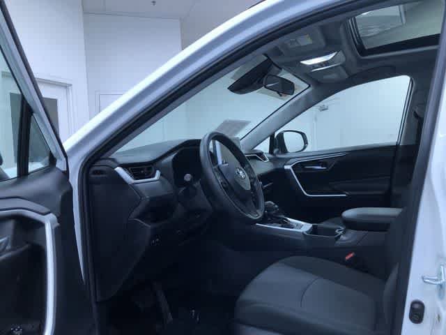 Thumbnail: 2025 Toyota RAV4 - 10