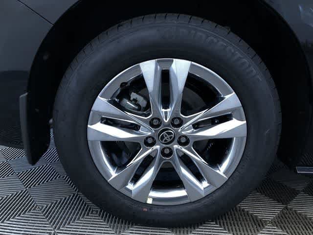 Thumbnail: 2026 Toyota Sienna - 16