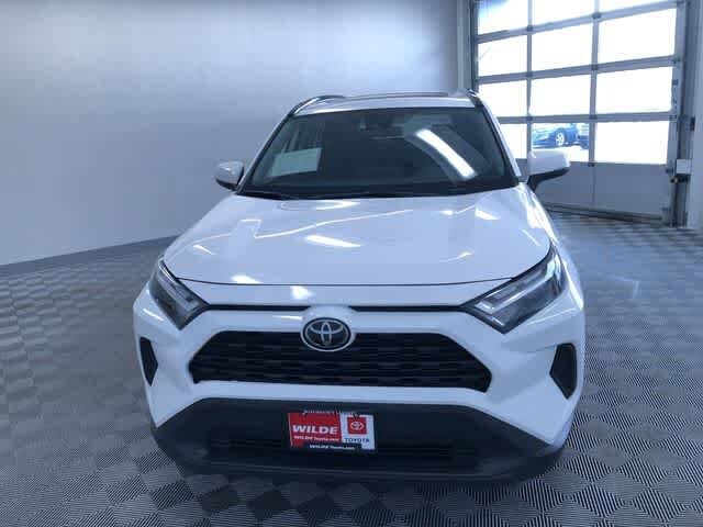 Thumbnail: 2025 Toyota RAV4 - 14