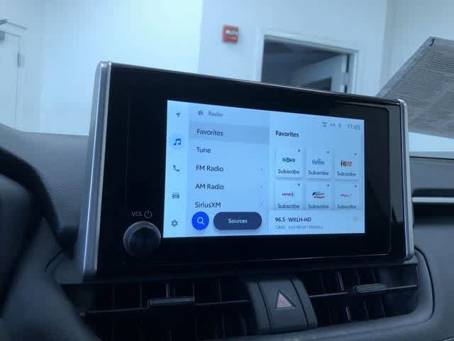 Thumbnail: 2025 Toyota RAV4 - 28