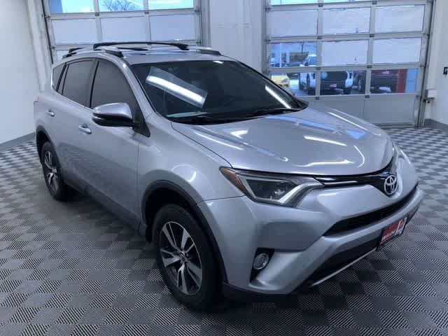 Thumbnail: 2016 Toyota RAV4 - 34