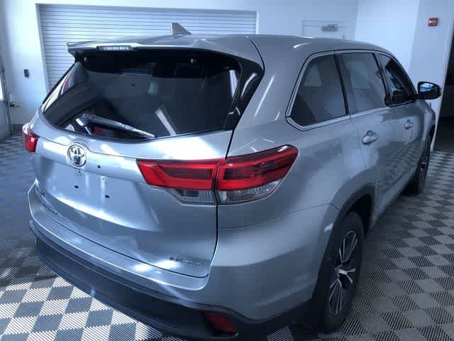 Thumbnail: 2019 Toyota Highlander - 37