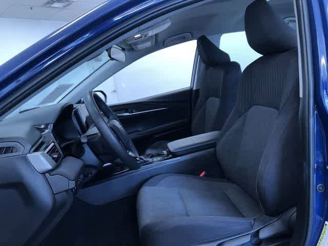 Thumbnail: 2025 Toyota Camry - 18