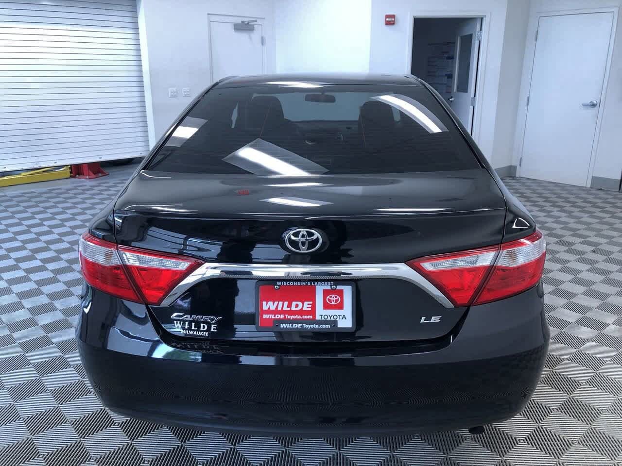 Thumbnail: 2017 Toyota Camry - 13