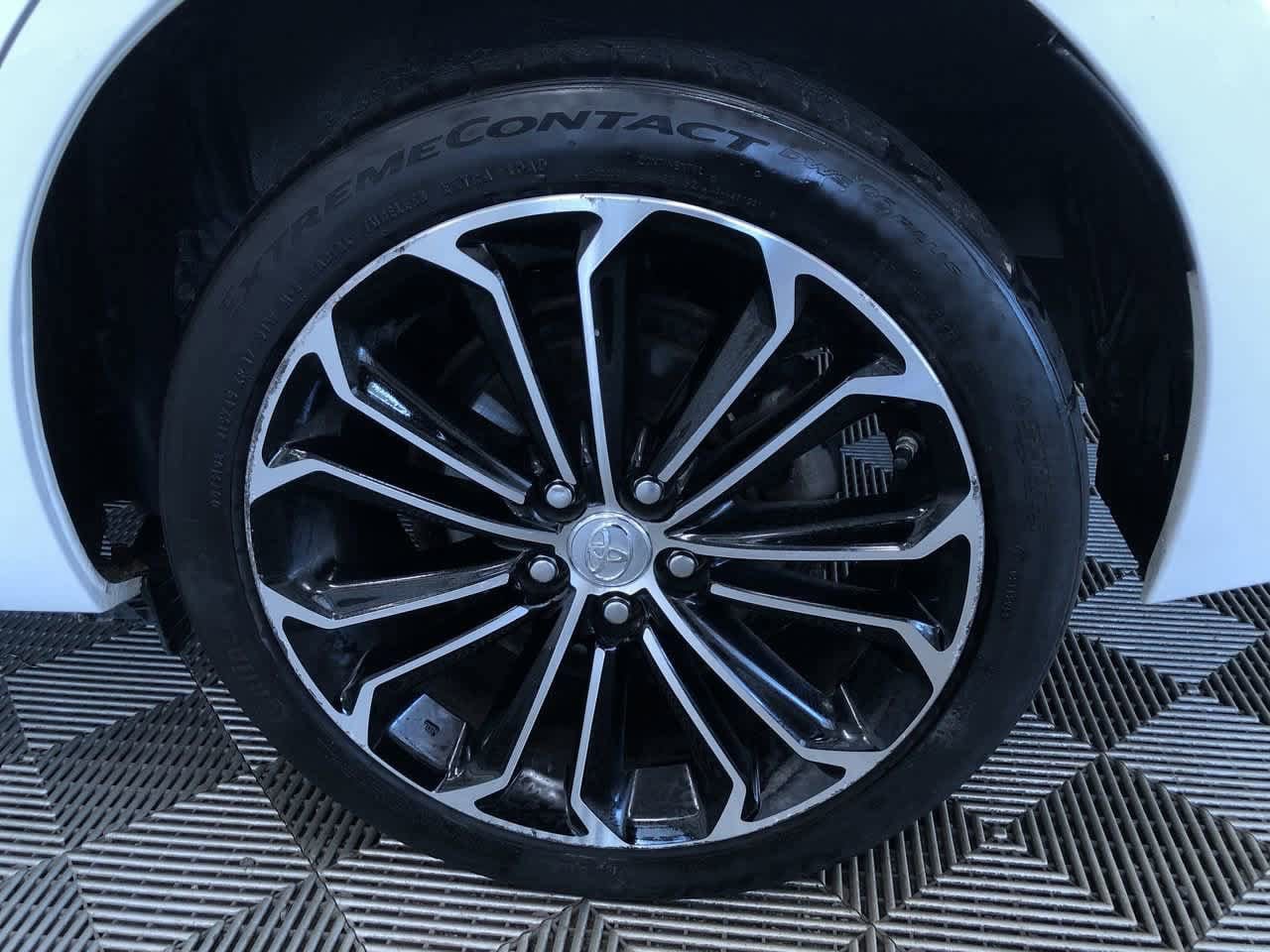 Thumbnail: 2016 Toyota Corolla - 16