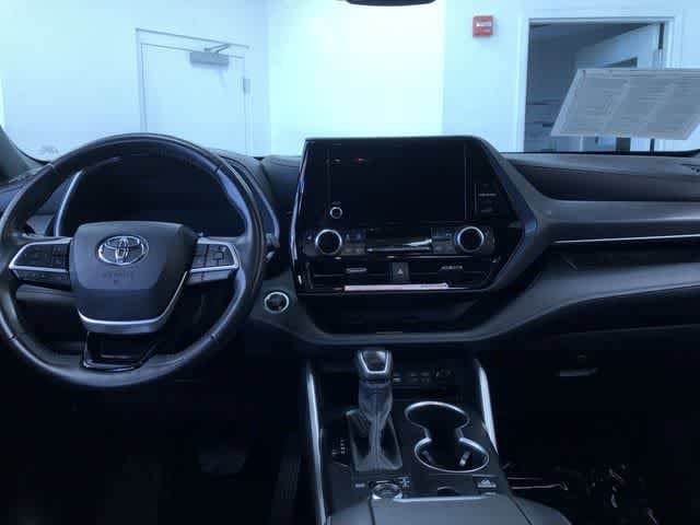 Thumbnail: 2025 Toyota Highlander - 23