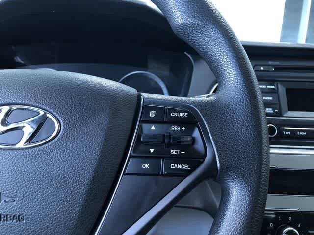Thumbnail: 2016 Hyundai Sonata - 26