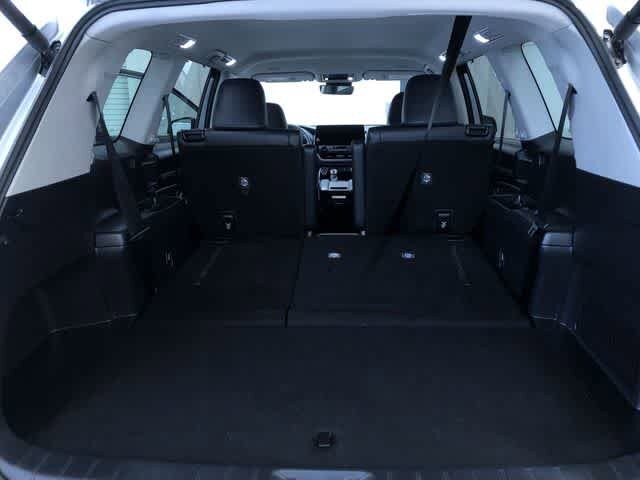 Thumbnail: 2025 Toyota Grand Highlander - 32