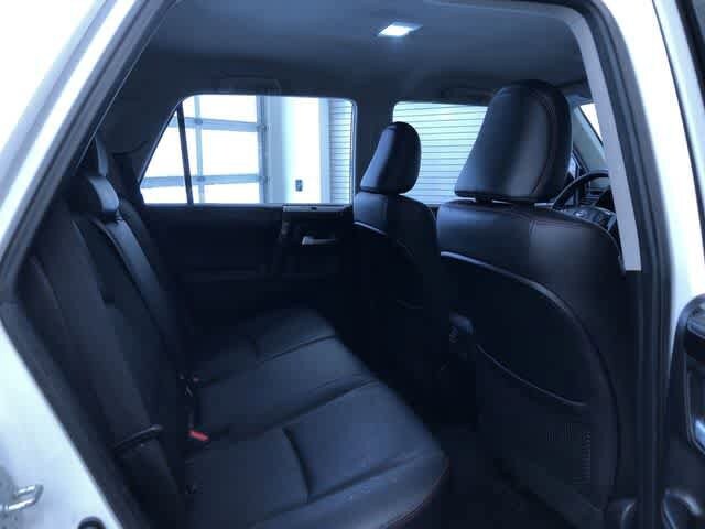 Thumbnail: 2017 Toyota 4Runner - 23