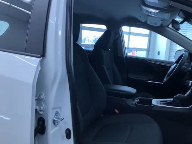 Thumbnail: 2025 Toyota RAV4 - 22