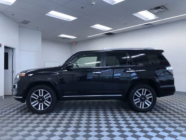 Thumbnail: 2017 Toyota 4Runner - 13