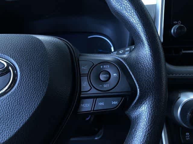 2025 Toyota RAV4 LE - Photo 26