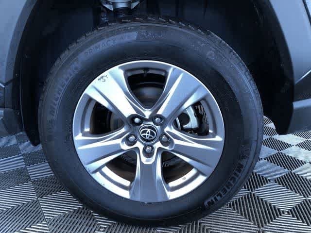 Thumbnail: 2025 Toyota RAV4 - 16