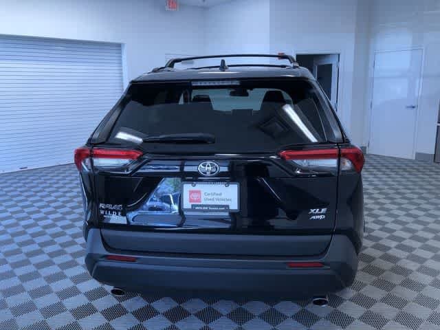 Thumbnail: 2023 Toyota RAV4 - 13