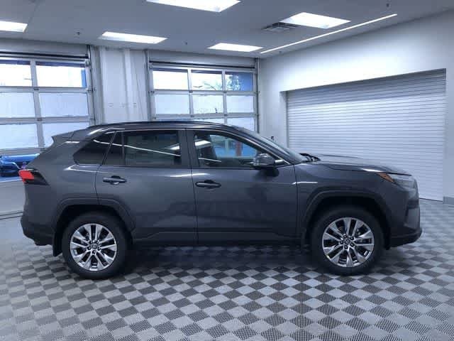 Thumbnail: 2025 Toyota RAV4 - 34