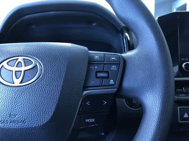 Thumbnail: 2025 Toyota Camry - 28