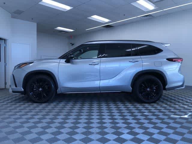 Thumbnail: 2025 Toyota Highlander - 12