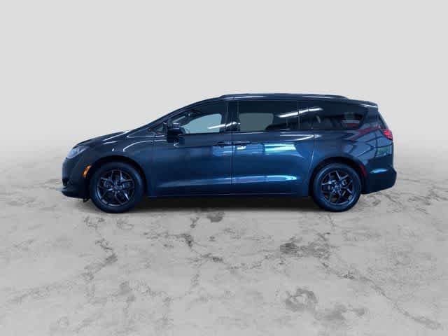 Thumbnail: 2019 Chrysler Pacifica - 7