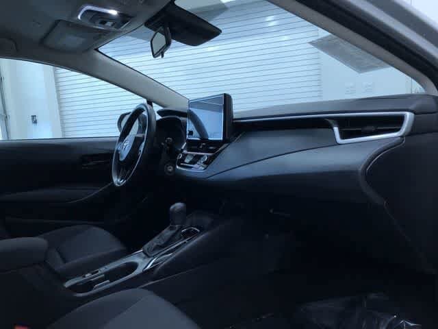 2025 Toyota Corolla LE - Photo 21