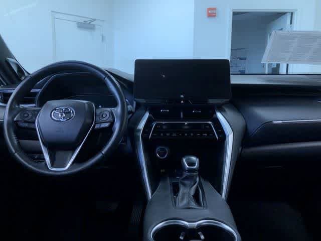 Thumbnail: 2023 Toyota Venza - 17