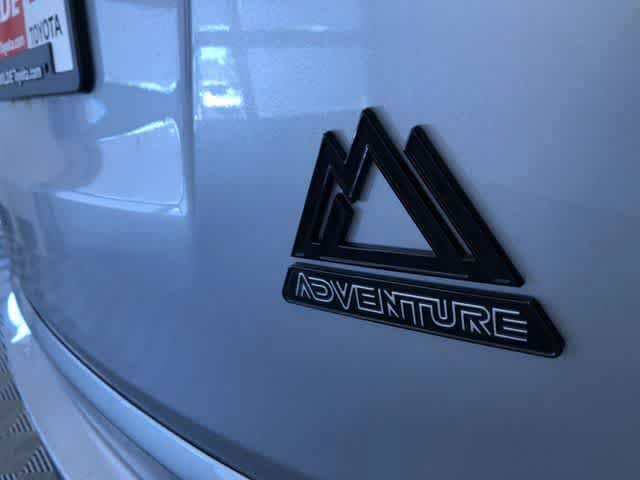 Thumbnail: 2018 Toyota RAV4 - 18