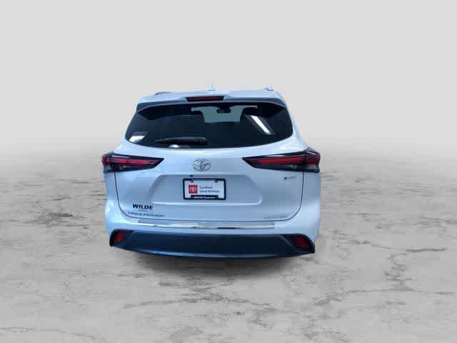 Thumbnail: 2025 Toyota Highlander - 3