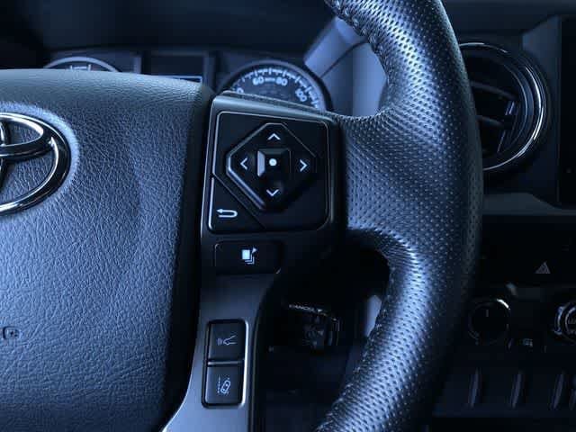 Thumbnail: 2018 Toyota Tacoma - 21