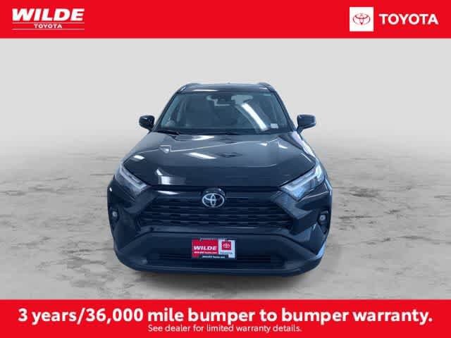 2025 Toyota RAV4 XLE Premium photo 4