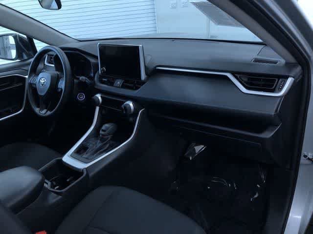 Thumbnail: 2025 Toyota RAV4 - 23