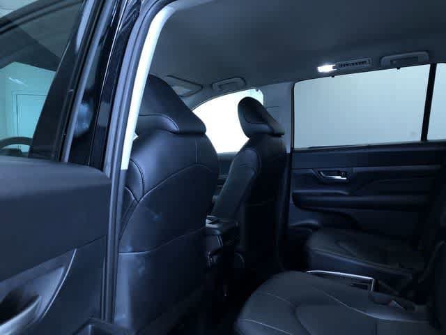 Thumbnail: 2025 Toyota Grand Highlander - 18