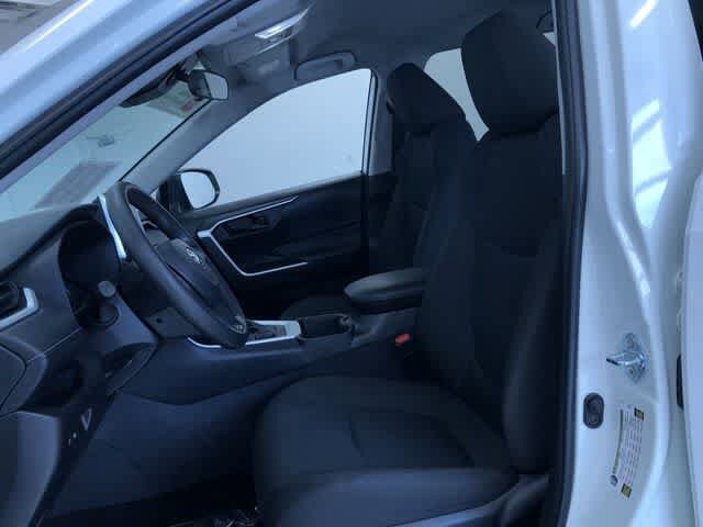 Thumbnail: 2025 Toyota RAV4 - 18