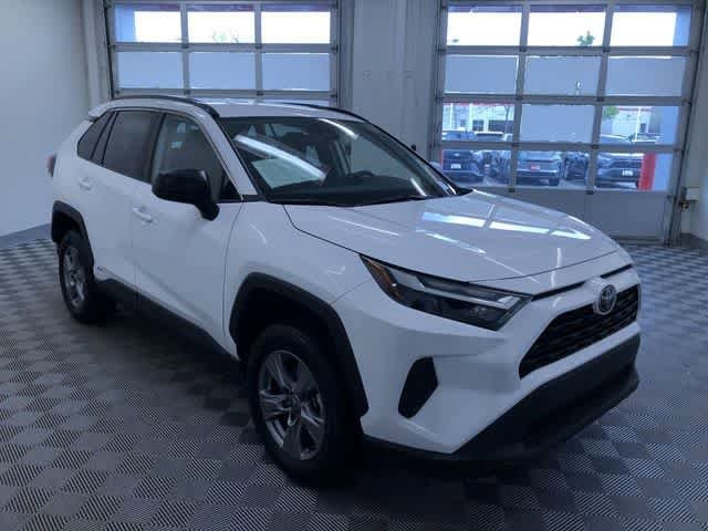 Thumbnail: 2025 Toyota RAV4 - 33
