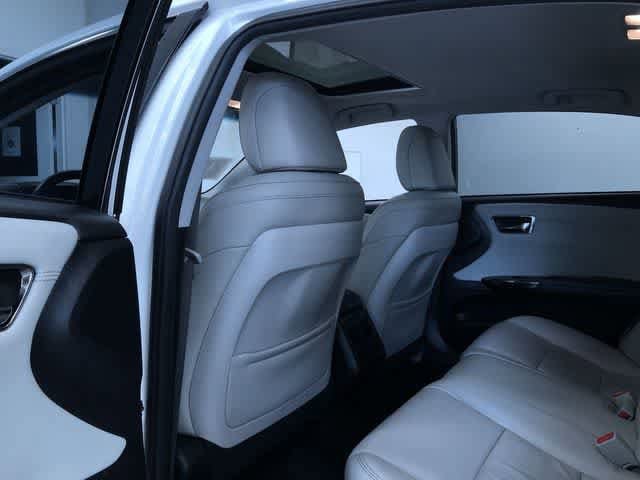 Thumbnail: 2015 Toyota Avalon - 15