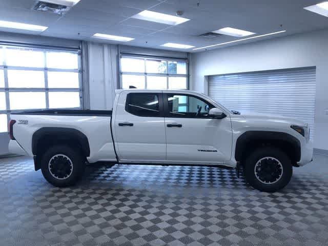 Thumbnail: 2025 Toyota Tacoma - 6