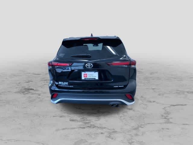Thumbnail: 2025 Toyota Highlander - 8