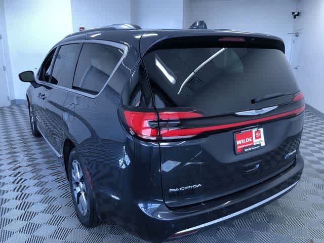 Thumbnail: 2021 Chrysler Pacifica - 13