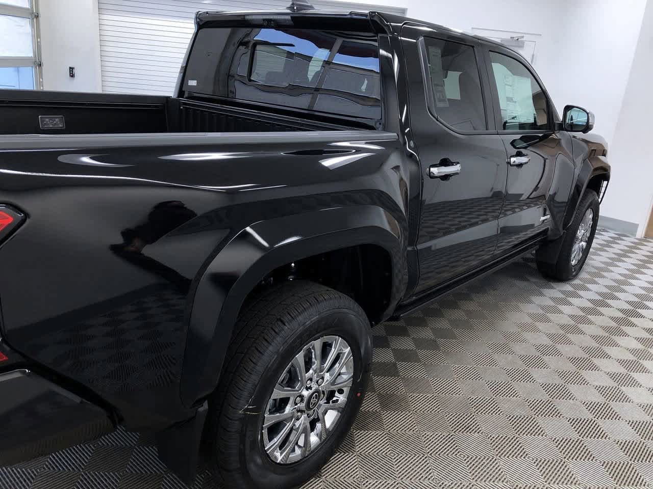 2024 Toyota Tacoma Limited 25